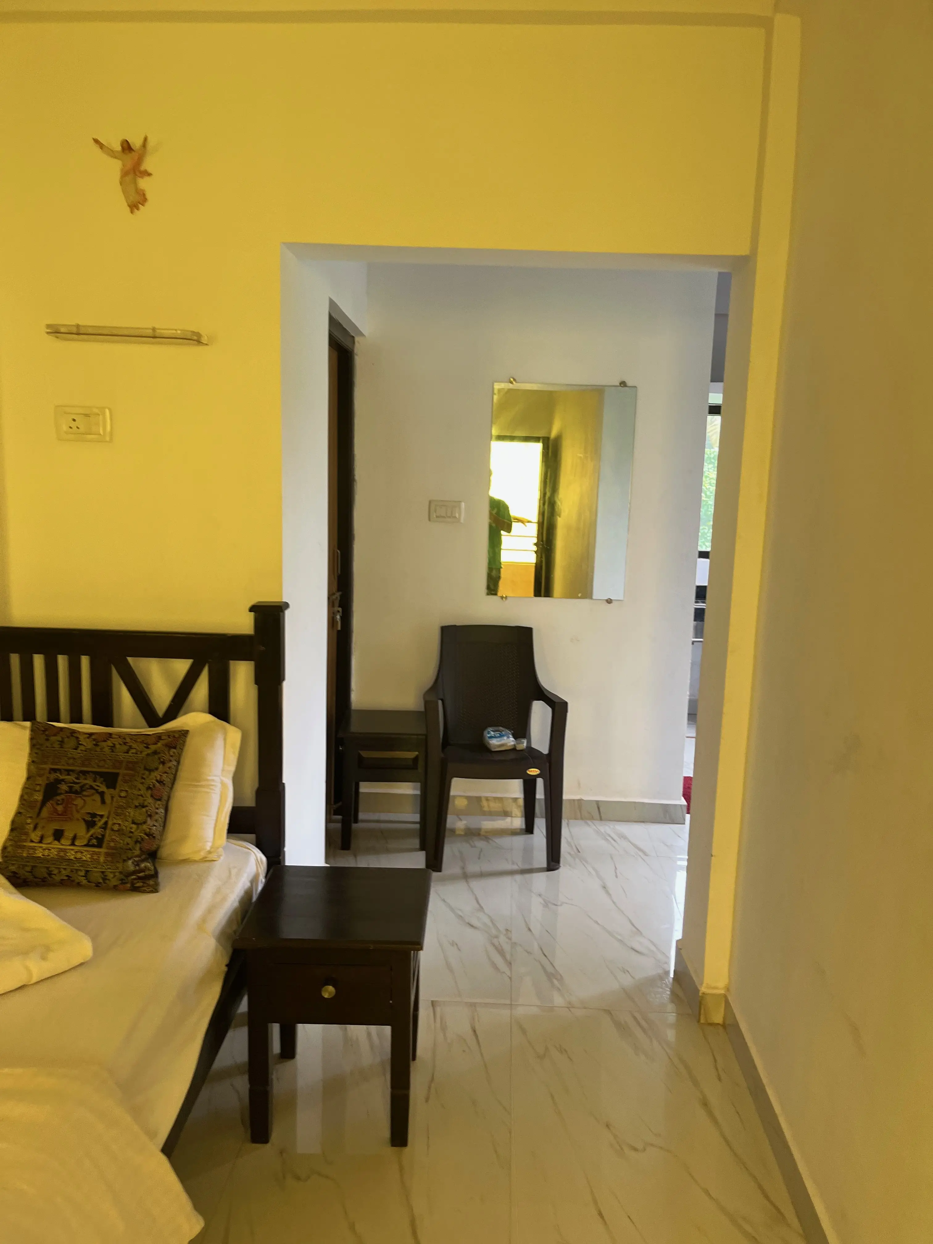 Clean private room with ensuite bathroom for residential yoga teacher training in Goa