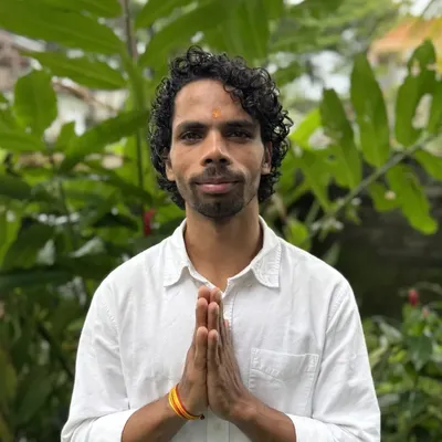Yogi Babloo Prasad, senior yoga teacher at DivinePath Ubud campus
